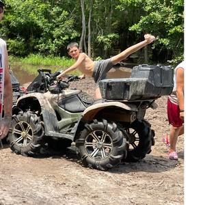 Meet your Posher, Joey n